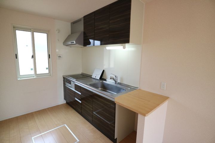 兵庫県三木市志染町青山1丁目(一戸建)の賃貸物件戸建てのキッチン