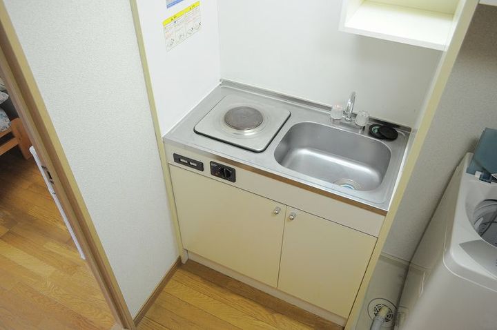 レオパレスY’s May202のキッチン
