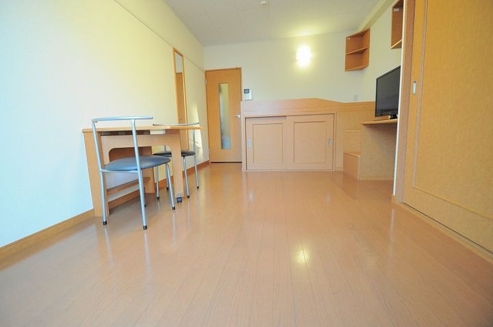 レオパレス陽光204の居間