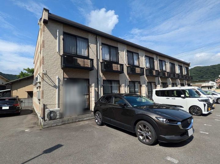 レオパレスジュネス105の外観