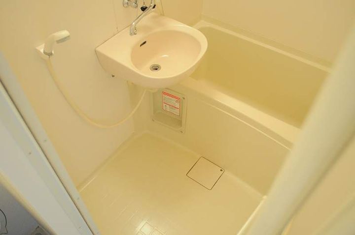 レオパレスAVENUE弐番館101の風呂