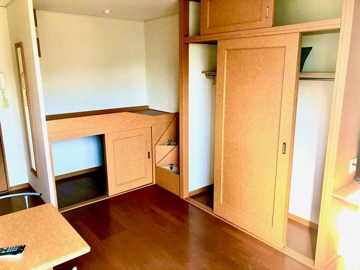 レオパレスKASAGI107の居間