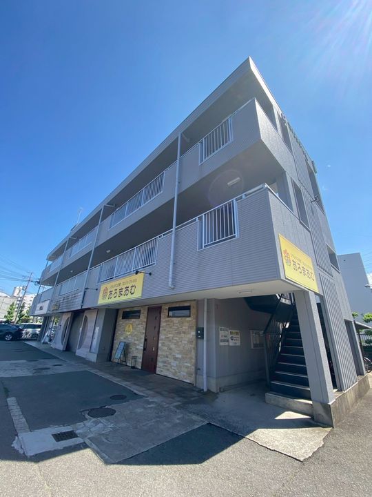 マリッチ今宿の外観