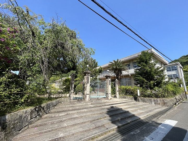 レオネクスト片山202の周辺