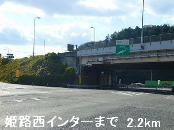 ワイズ コンブリオの周辺