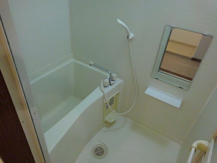 プラードアロージョの風呂