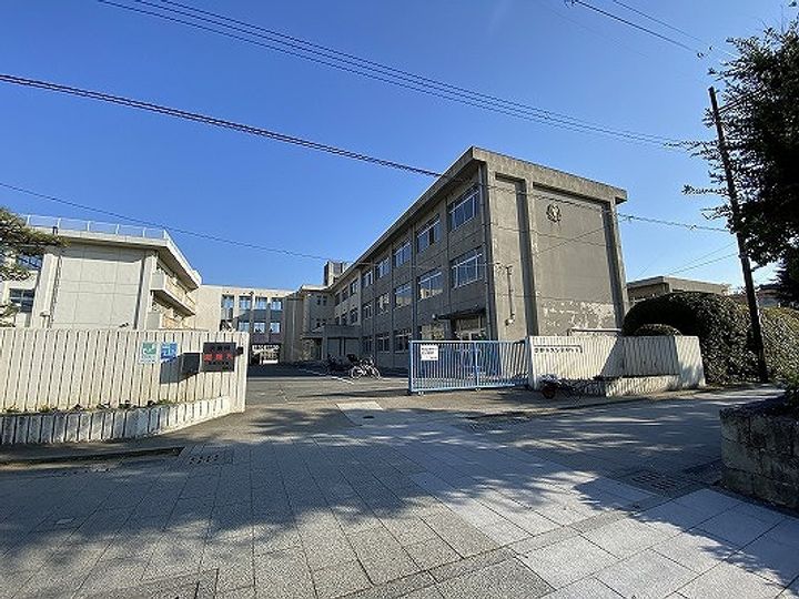 クレイノファミーユ206の周辺