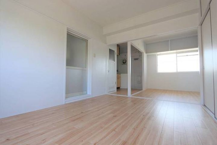 ビレッジハウス今在家1号棟0107の内装