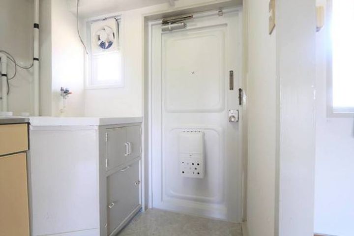 ビレッジハウス今在家1号棟0107の玄関