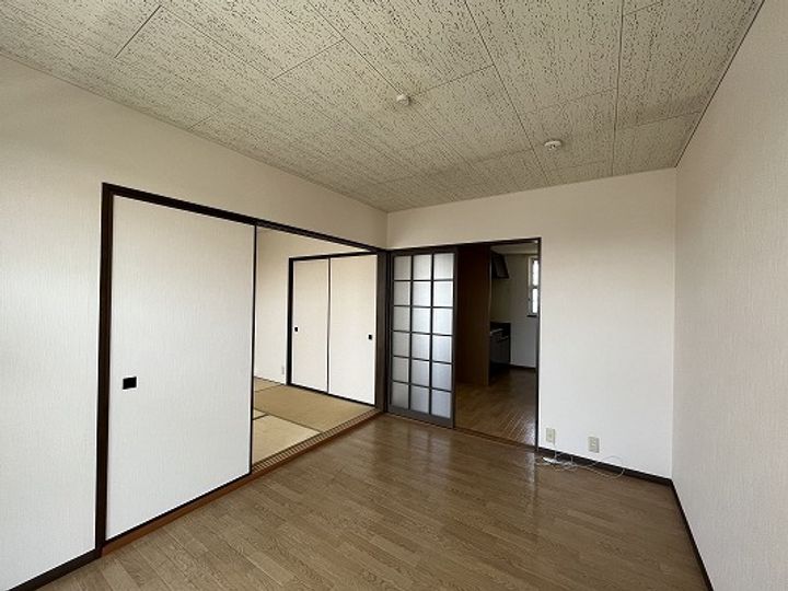 オークハイツ201の居間