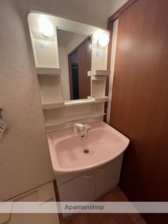 ジェルメ城陽205の内装