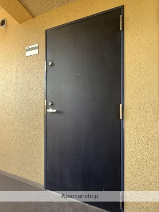 ジェルメ城陽205の内装