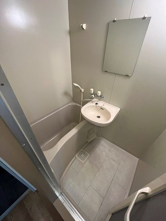 アーバン和202号室の風呂