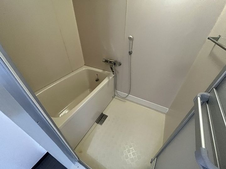 ルークレジデンス姫路Ⅱ306の風呂