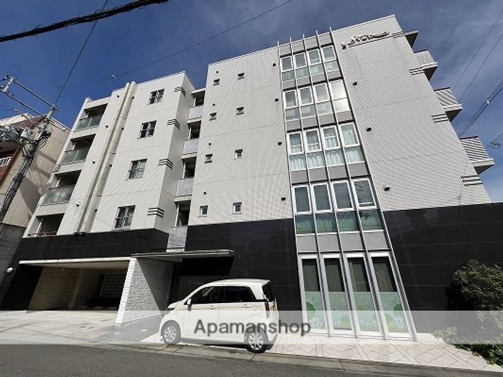 STELLA久保町の外観