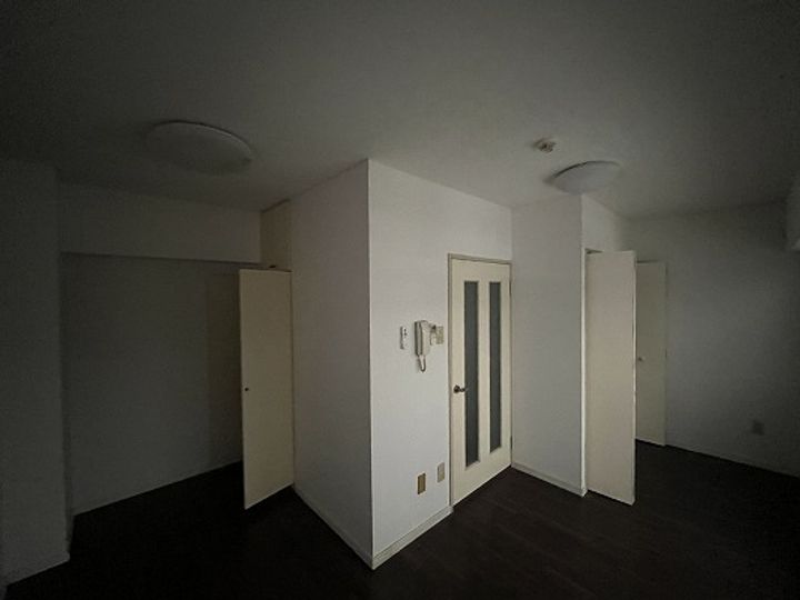 プレアール姫路龍野町305の居間