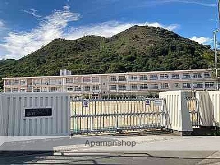 オークヒルズ C棟の周辺