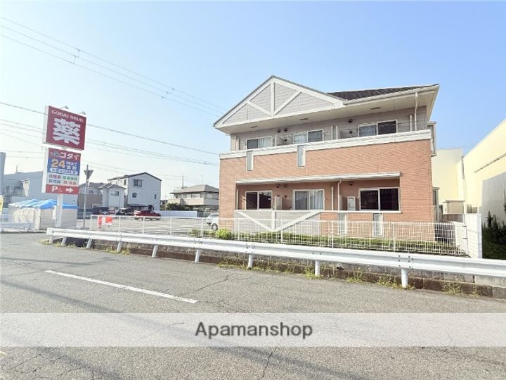 スカイルーム南条101の外観