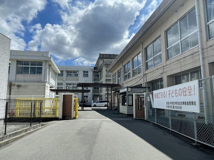 ハピネス御立の周辺