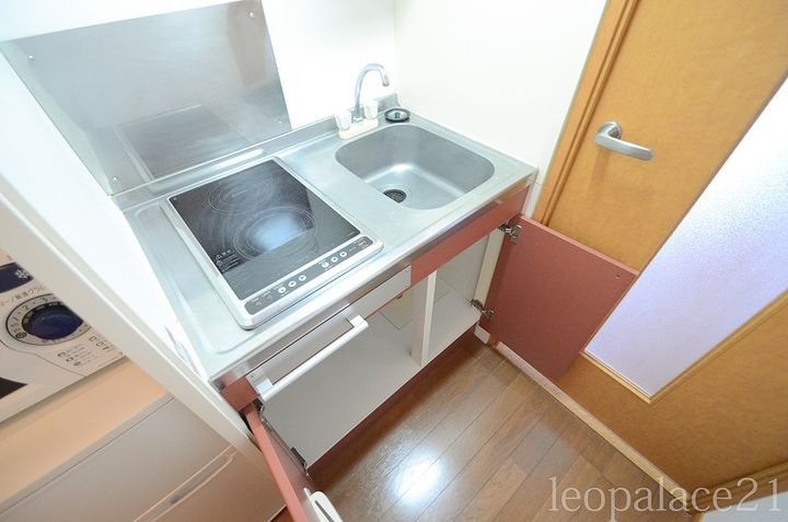 レオパレス東今宿215のキッチン