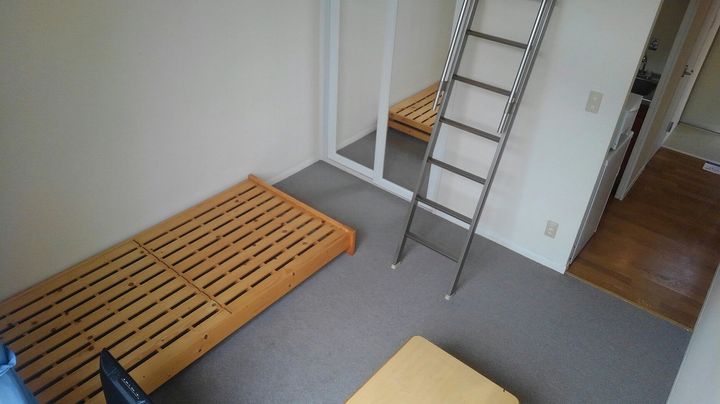 レオパレス レ・エスペランス207の居間