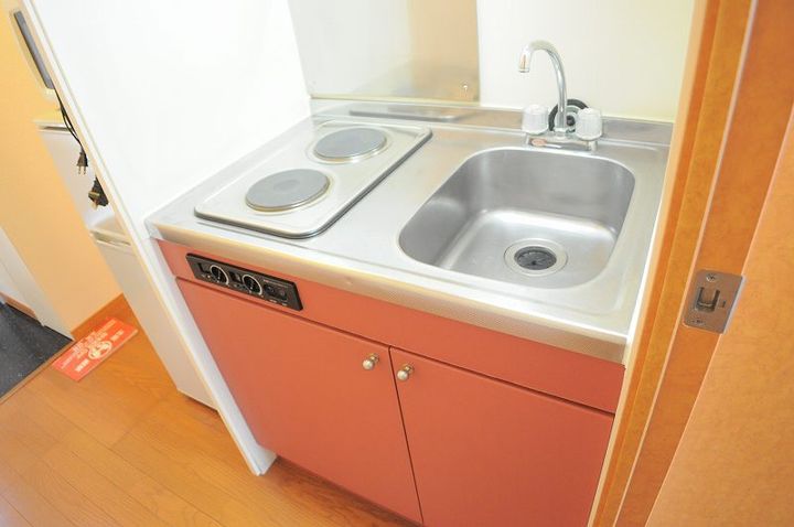 レオパレスグリーングラス105のキッチン