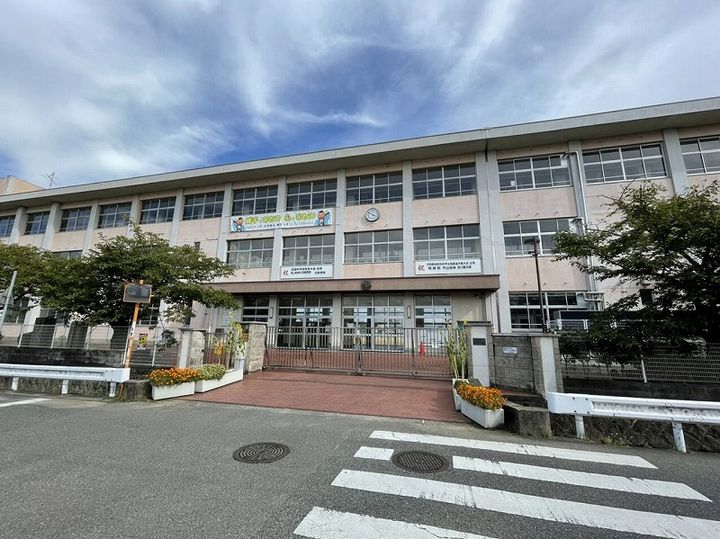 レオパレスYT209の周辺