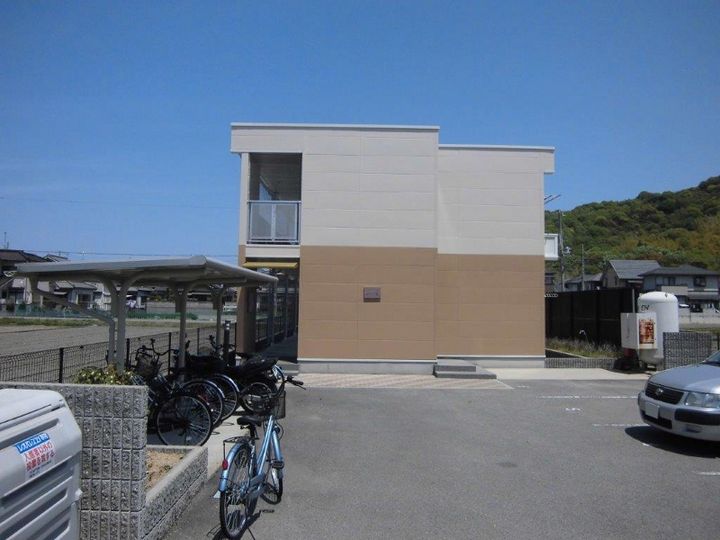 レオパレスNaturallyⅡ207の外観