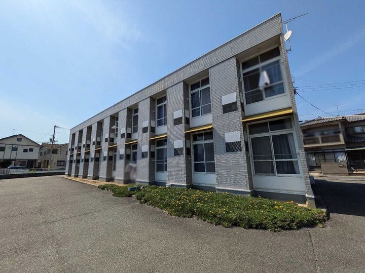 レオパレスMsフレーズ弐番館203の外観