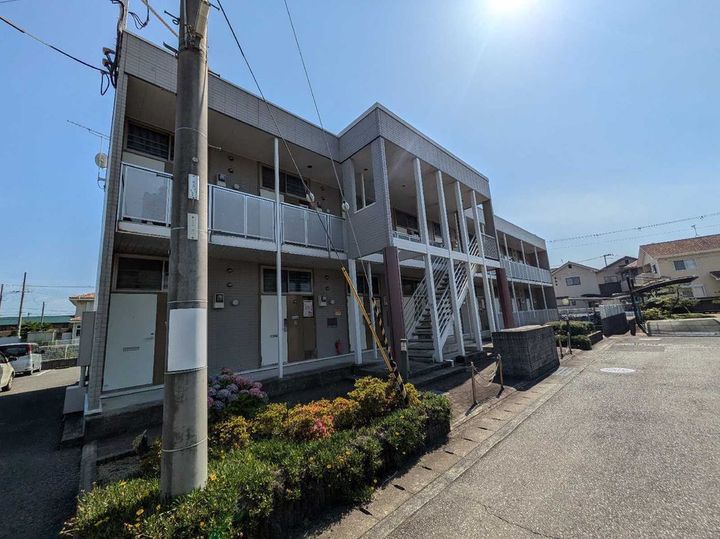 レオパレスMsフレーズ弐番館203の外観