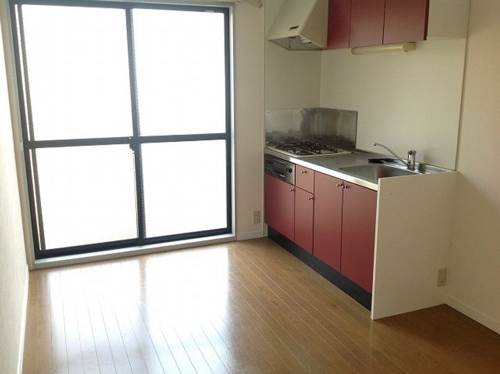 レオパレス太子Ⅱ107の居間