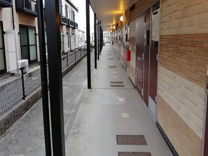 レオパレスオアシスⅡ102の玄関