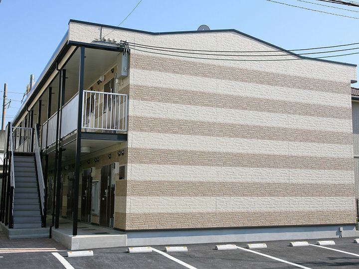 レオパレスエコハウス京華101の外観