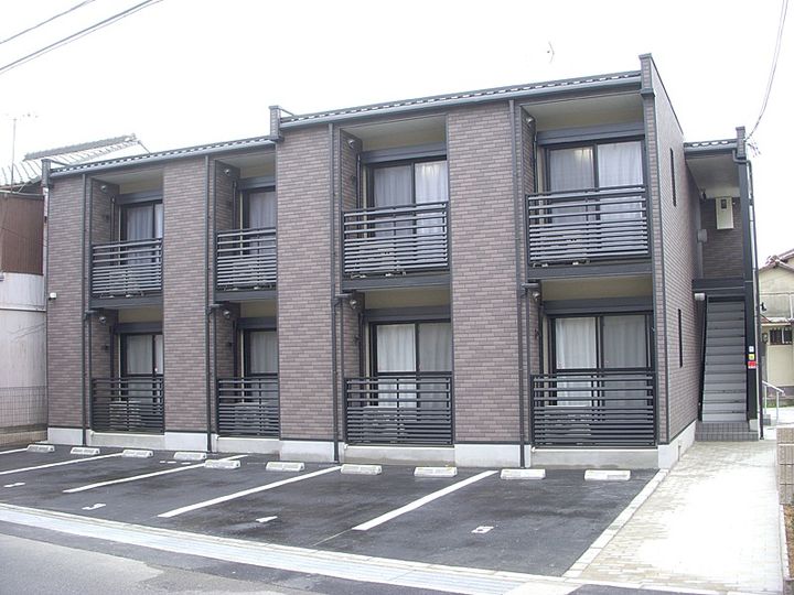 レオネクスト八代本町103の外観