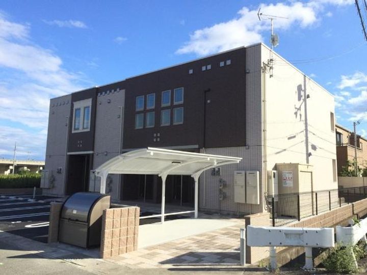 ヴェルジュール佐土の外観