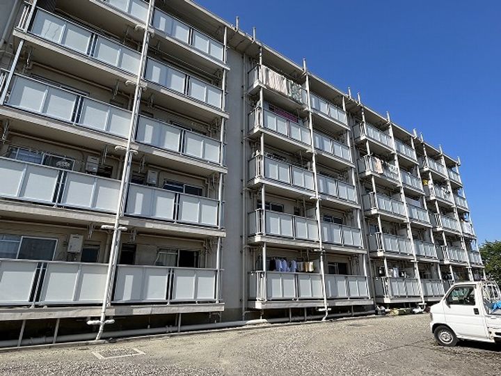 ビレッジハウス西夢前第二2号棟の外観