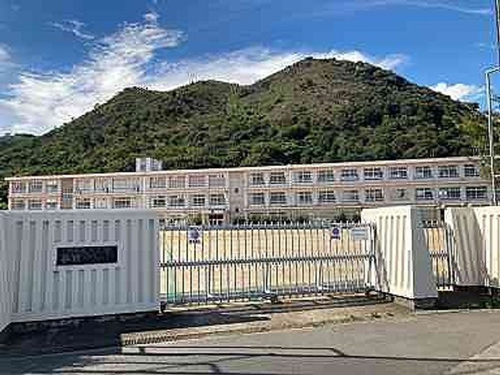 ビレッジハウス西夢前第二2号棟の周辺