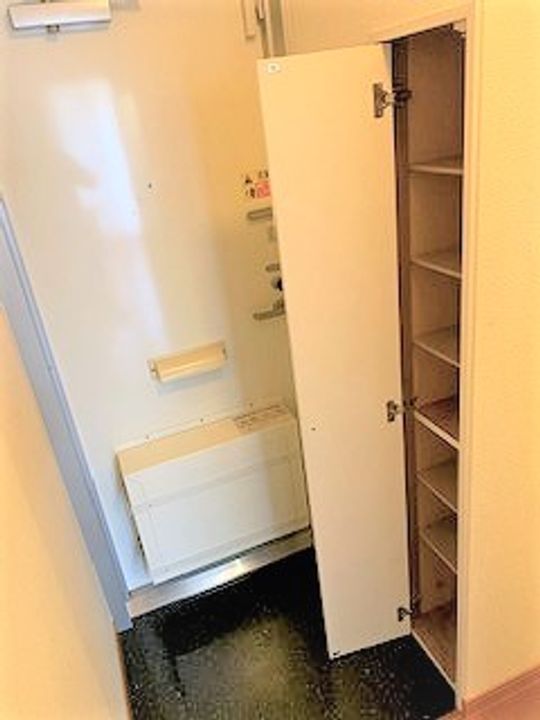 レオパレスアネックス北野201の玄関