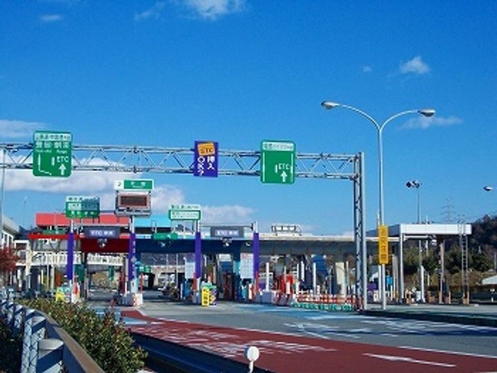 アリビオの周辺