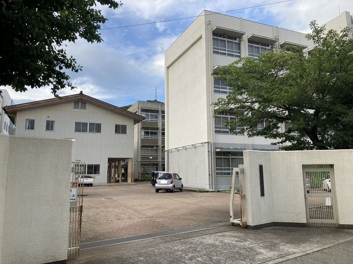 ジュネス白国310号室の周辺