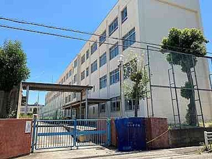 エステートピアセルベイユⅡ102の周辺