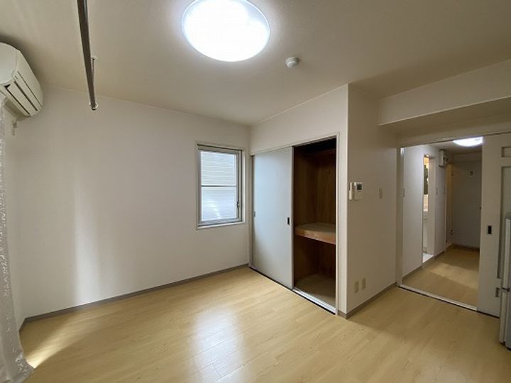 パークサイド姫路401の居間