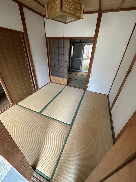 植木野ハウス A棟2号室の居間
