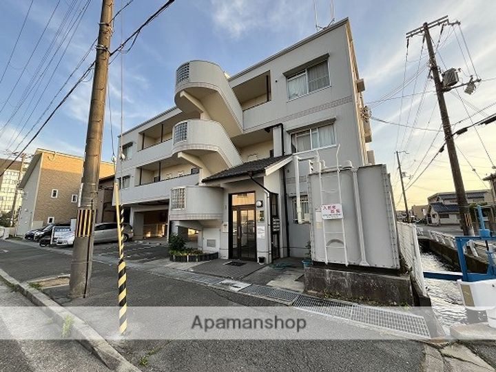 アパルト永良川202の外観