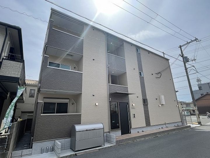 F ASECIA ILIA102号室の外観