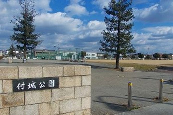 ルミナーレBの周辺