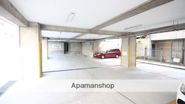 フォレスト神宮前の外観