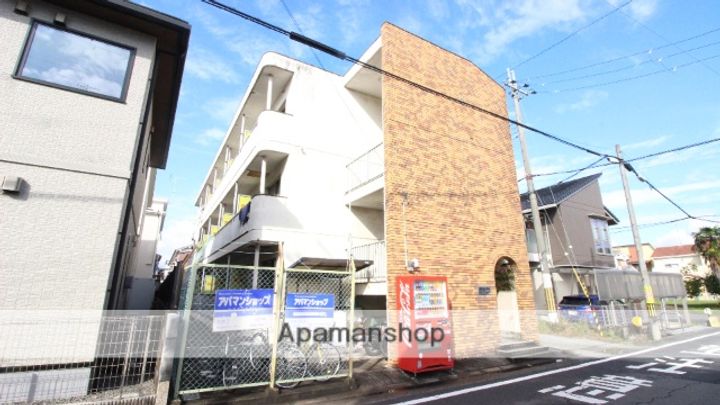 三和ハイツ西棟の外観