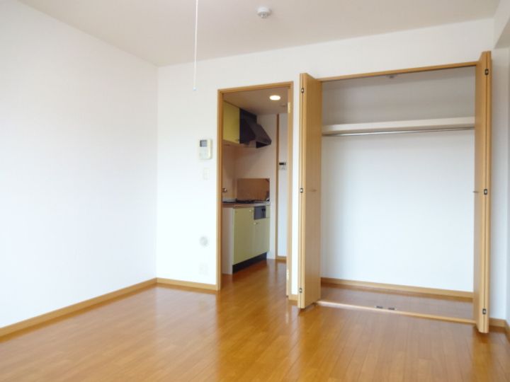 大東ビル205の居間