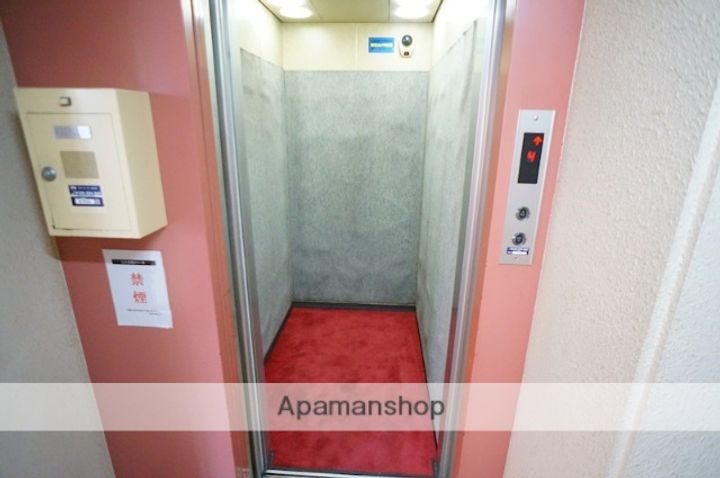 ビルまあぁろの内装